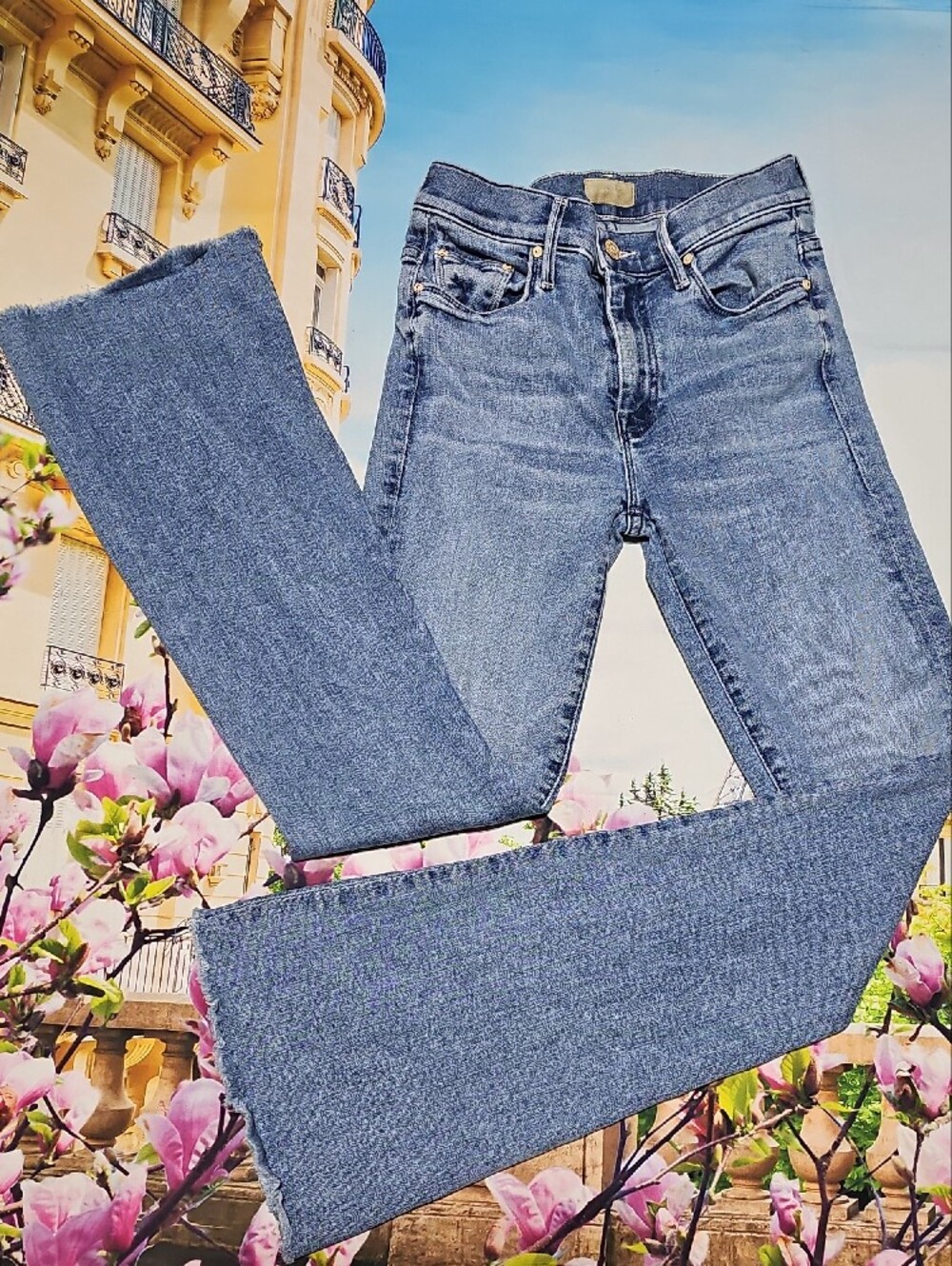 MOTHER The Weekender Fray Flare Blue Jeans Size 24